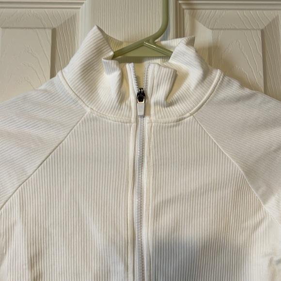 Fabletics Seamless Cropped Zip Jacket - Picture 2 of 6